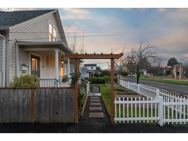 310 N SCHOOL ST, Newberg, OR 97132