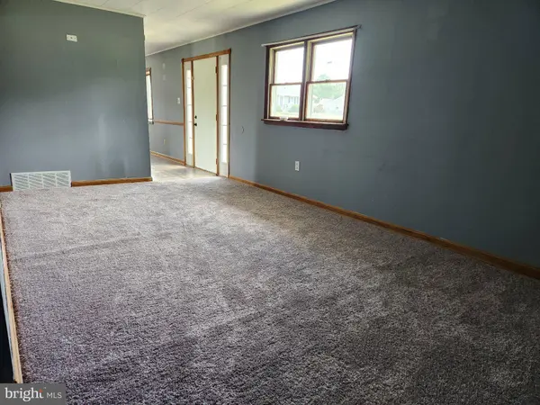145 LINCOLN DR, Pennsville, NJ 08070