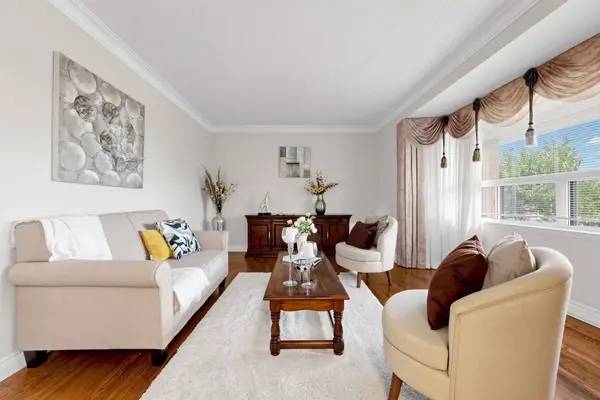 2 Dorking CRES, Toronto W05, ON M3M 2B6
