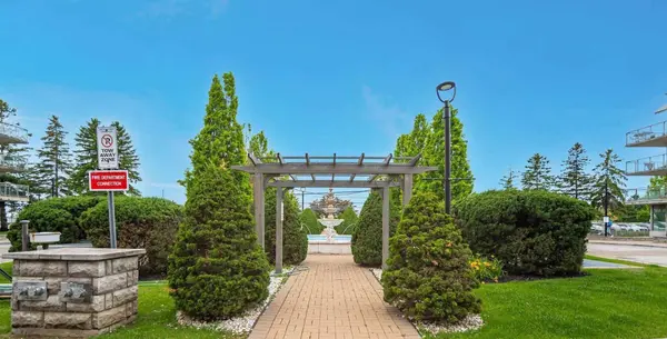 2504 Rutherford RD #314, Vaughan, ON L4K 5N5