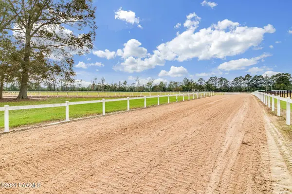 9336 Highway 182, Opelousas, LA 70570