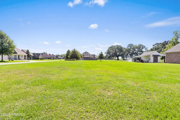 Tbd Angelwood CIR #Lot 13, Breaux Bridge, LA 70517