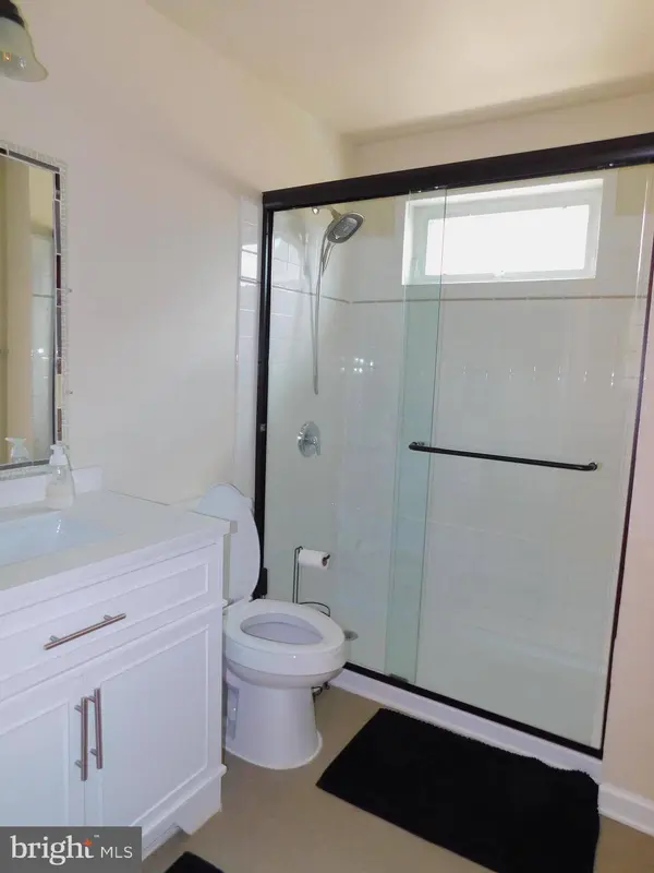 142 MANSFIELD ST, Fredericksburg, VA 22408