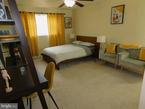 142 MANSFIELD ST, Fredericksburg, VA 22408