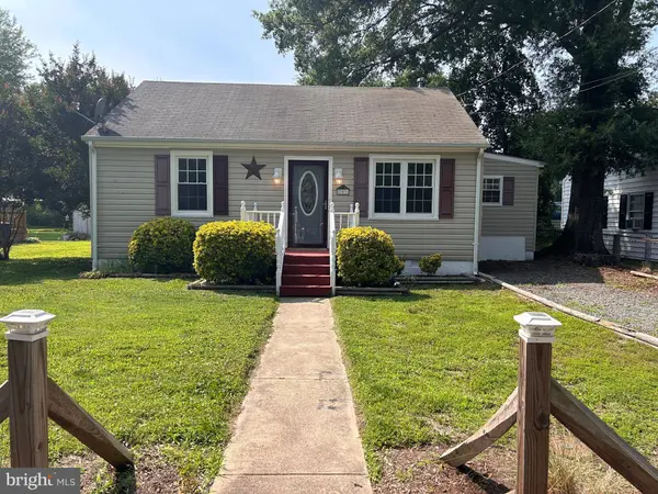203 LOCUST AVENUE, Colonial Beach, VA 22443