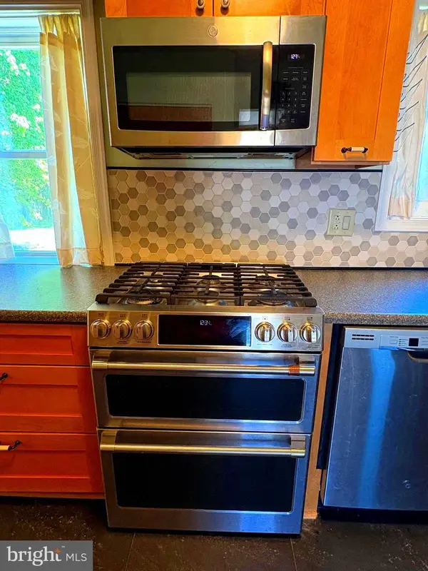4007 CRYSTALWOOD LN, Richmond, VA 23294