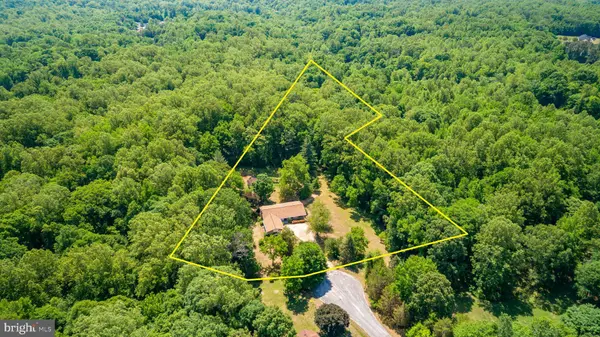 5434 STRAWBERRY LN, King George, VA 22485