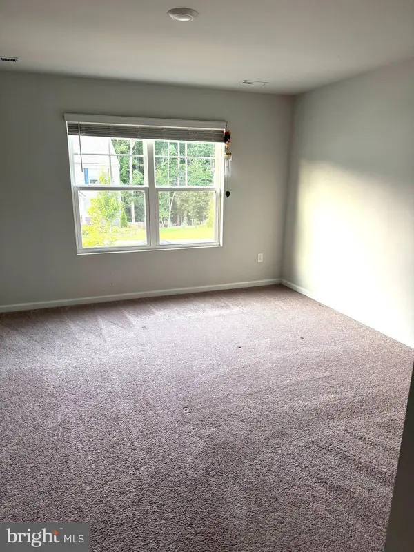 18056 JACKSON DR, Bowling Green, VA 22427