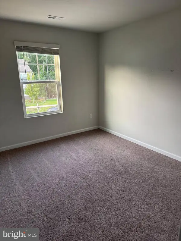 18056 JACKSON DR, Bowling Green, VA 22427