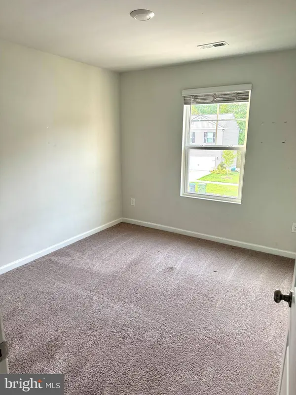18056 JACKSON DR, Bowling Green, VA 22427