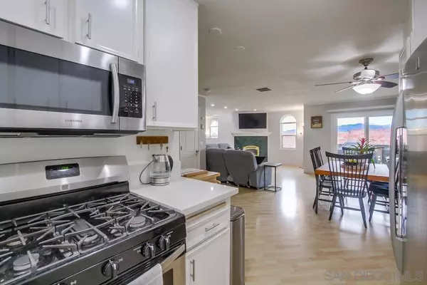 10789 Andrea Ter #D, Santee, CA 92071