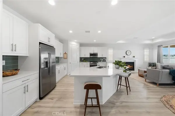 32042 Hyacinth WAY, Temecula, CA 92591