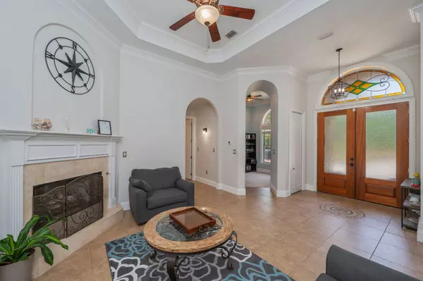 4594 Nautical Court, Destin, FL 32541