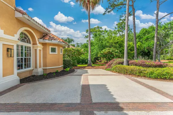 4594 Nautical Court, Destin, FL 32541