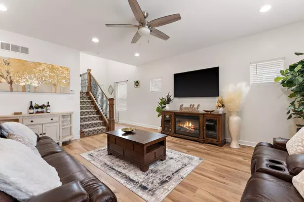 4491 W 77th Avenue, Merrillville, IN 46410