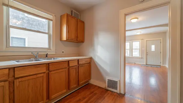 718 Cherry Street, Hammond, IN 46324
