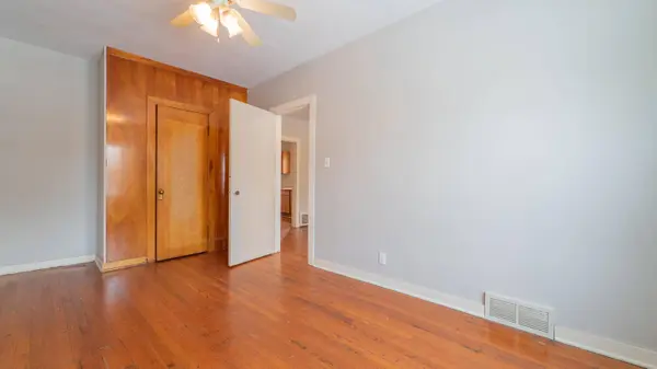 718 Cherry Street, Hammond, IN 46324