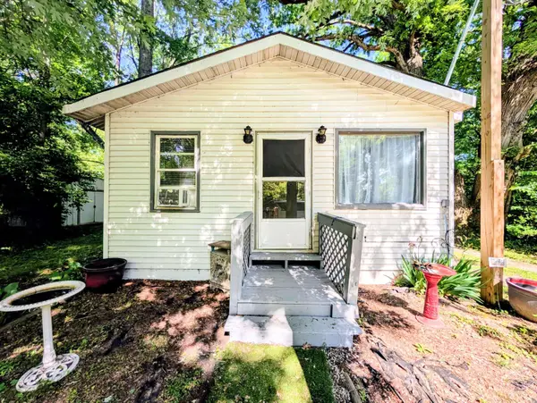 1910 S Calhoun Street, Griffith, IN 46319