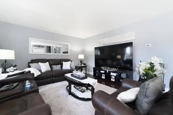 1552 W 99th Avenue, Crown Point, IN 46307
