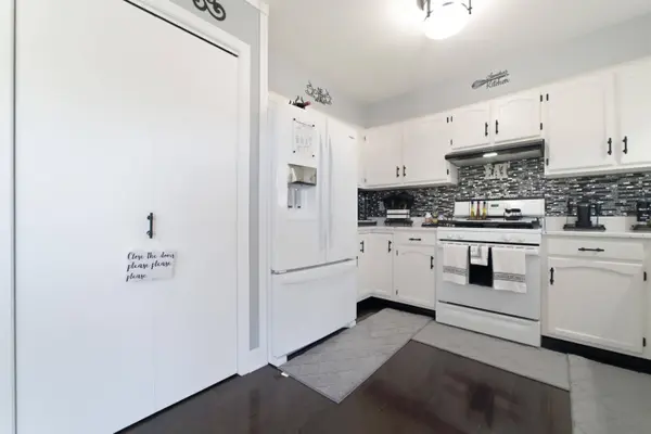 1552 W 99th Avenue, Crown Point, IN 46307