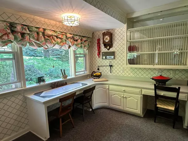 188 MIDDLEBROOK RD, Staunton, VA 24401