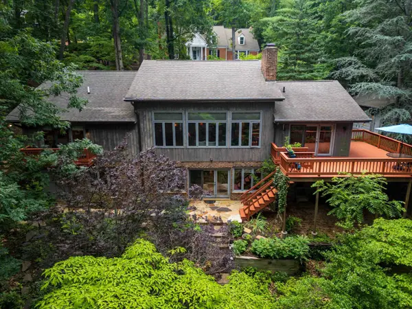 114 OAK TERRACE DR, Staunton, VA 24401