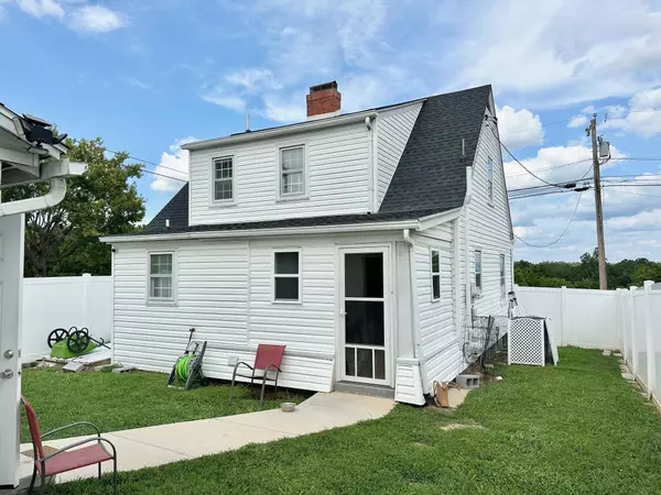 312 FRONTIER DR, Staunton, VA 24401