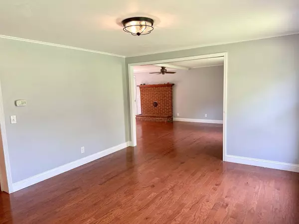 346 BUFFALO GAP HWY, Churchville, VA 24421