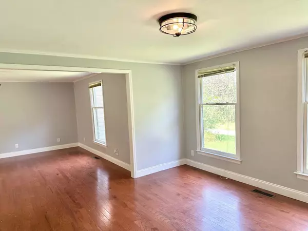 346 BUFFALO GAP HWY, Churchville, VA 24421