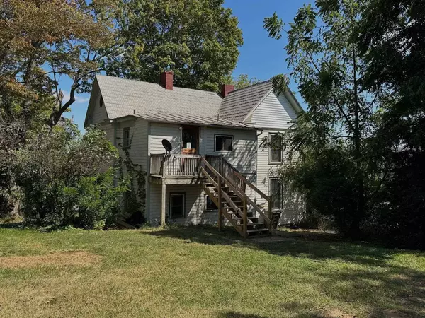 302 INSTITUTE ST, Staunton, VA 24401