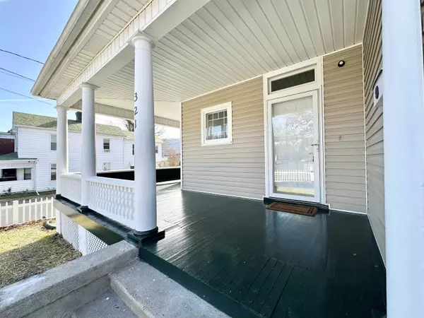 321 PINE ST, Clifton Forge, VA 24422