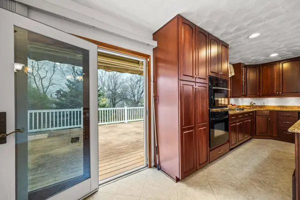 39 FOREST SPRINGS DR, Stuarts Draft, VA 24477