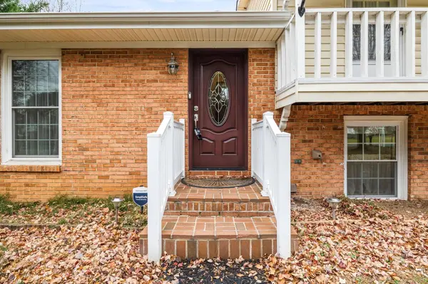 39 FOREST SPRINGS DR, Stuarts Draft, VA 24477