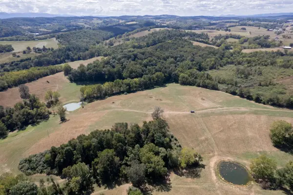 1370 MIDDLEBROOK RD, Staunton, VA 24401