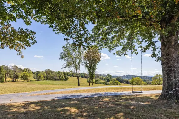 1370 MIDDLEBROOK RD, Staunton, VA 24401