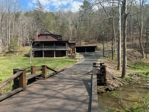 6614 MIDDLEBROOK RD, Raphine, VA 24472