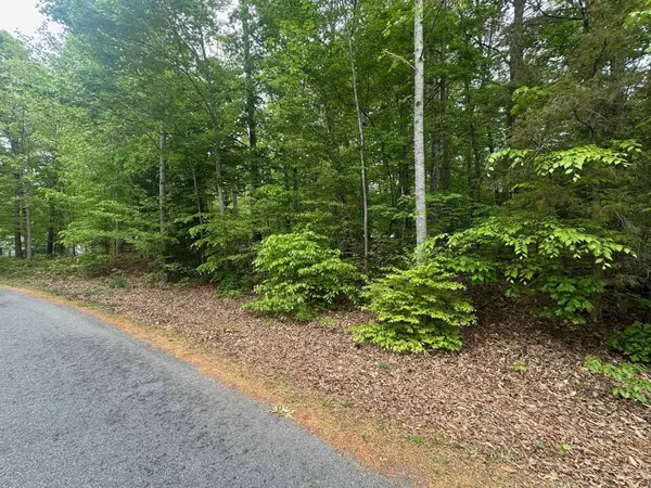 4 EAST POINT RD, Palmyra, VA 22963