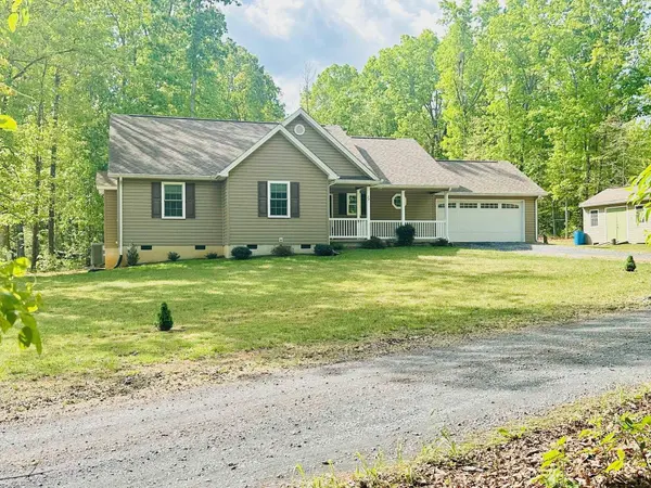 24 HOKIE LN, Stuarts Draft, VA 24477