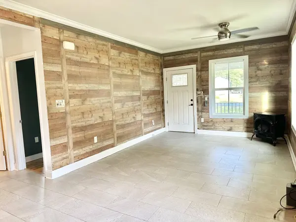 2221 CRABTREE FALLS HWY, Massies Mill, VA 22967