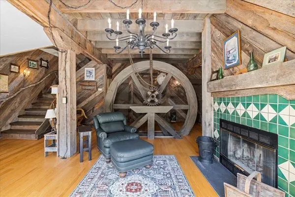 6602 MIDDLEBROOK RD, Raphine, VA 24459