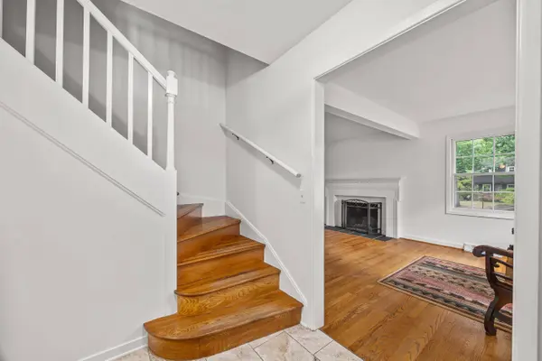 426 WINDEMERE DR, Staunton, VA 24401