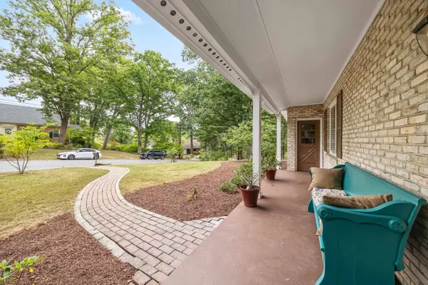 426 WINDEMERE DR, Staunton, VA 24401