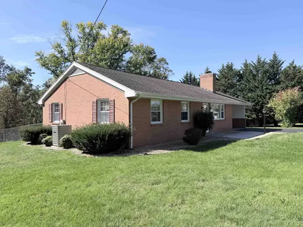 603 DOOMS CROSSING RD, Waynesboro, VA 22980