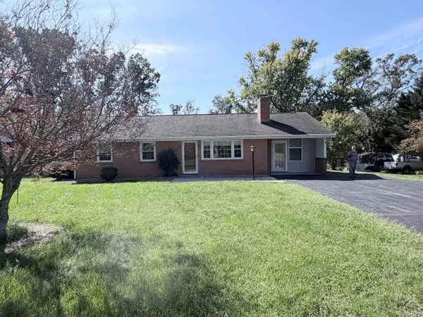 603 DOOMS CROSSING RD, Waynesboro, VA 22980