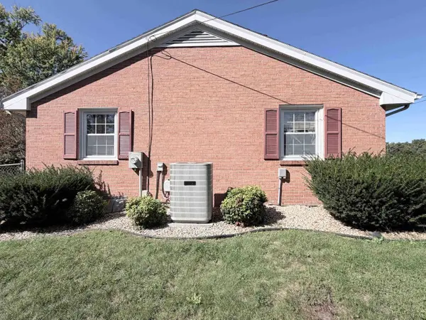 603 DOOMS CROSSING RD, Waynesboro, VA 22980