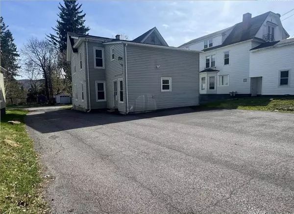 23 Cedar ST, Oneonta, NY 13820