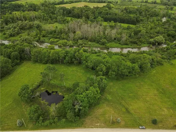 132 Waters Edge DR, Cooperstown, NY 13326