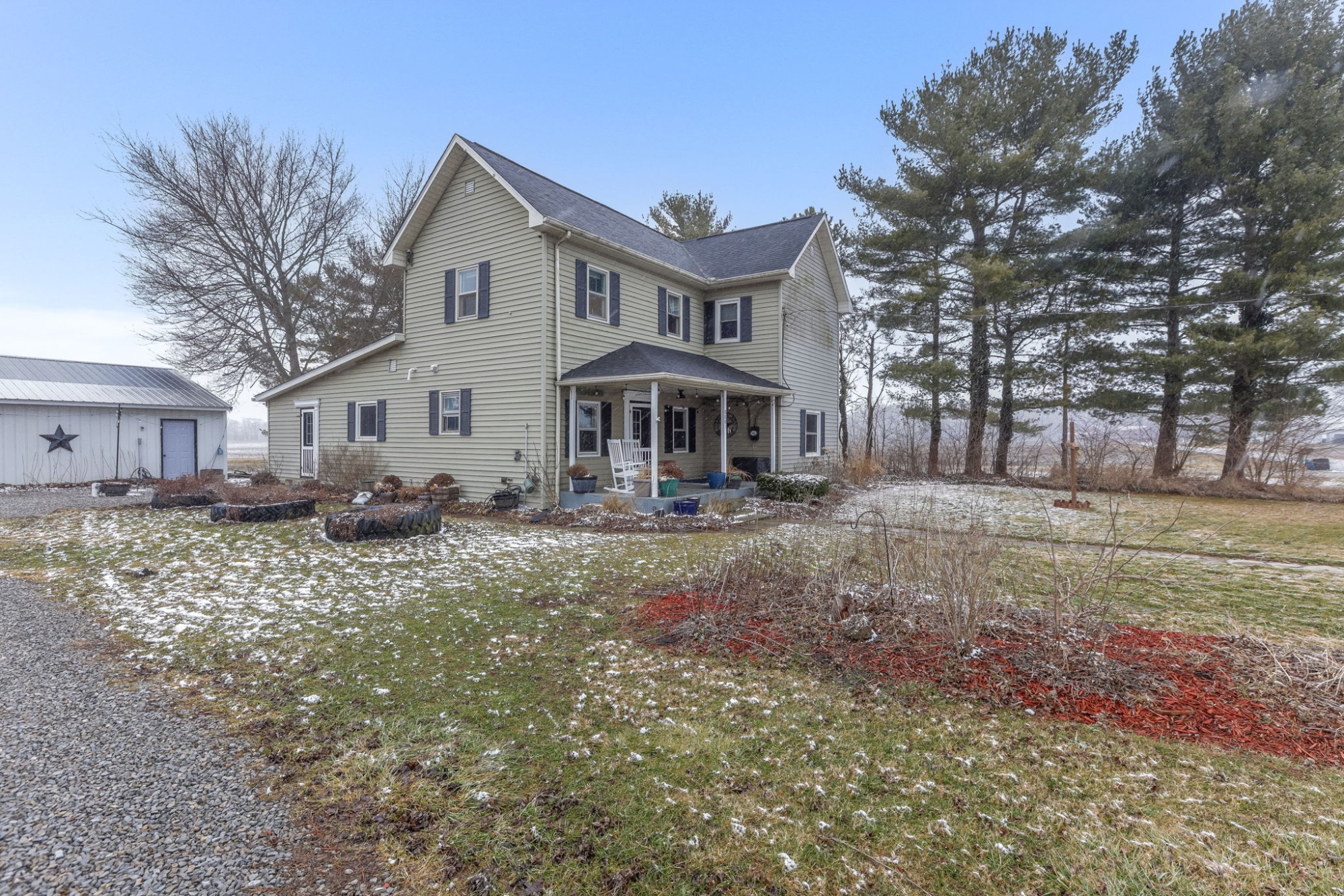 Farmhouse exterior in Radnor Ohio on 5.5 acres in Delaware County