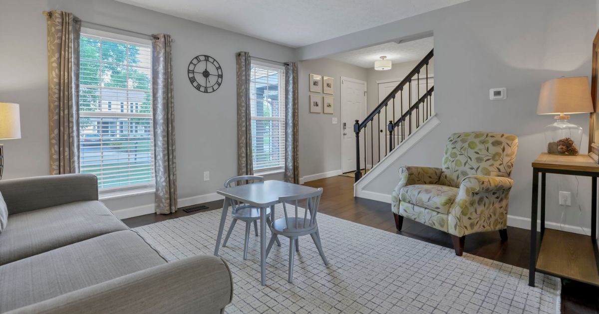 Bright clean entryway prepared for buyers before a home sale