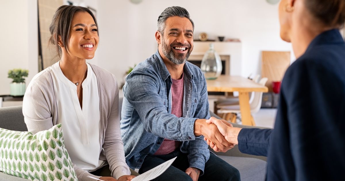 Homeowner meeting with a Central Ohio real estate agent to discuss selling strategy